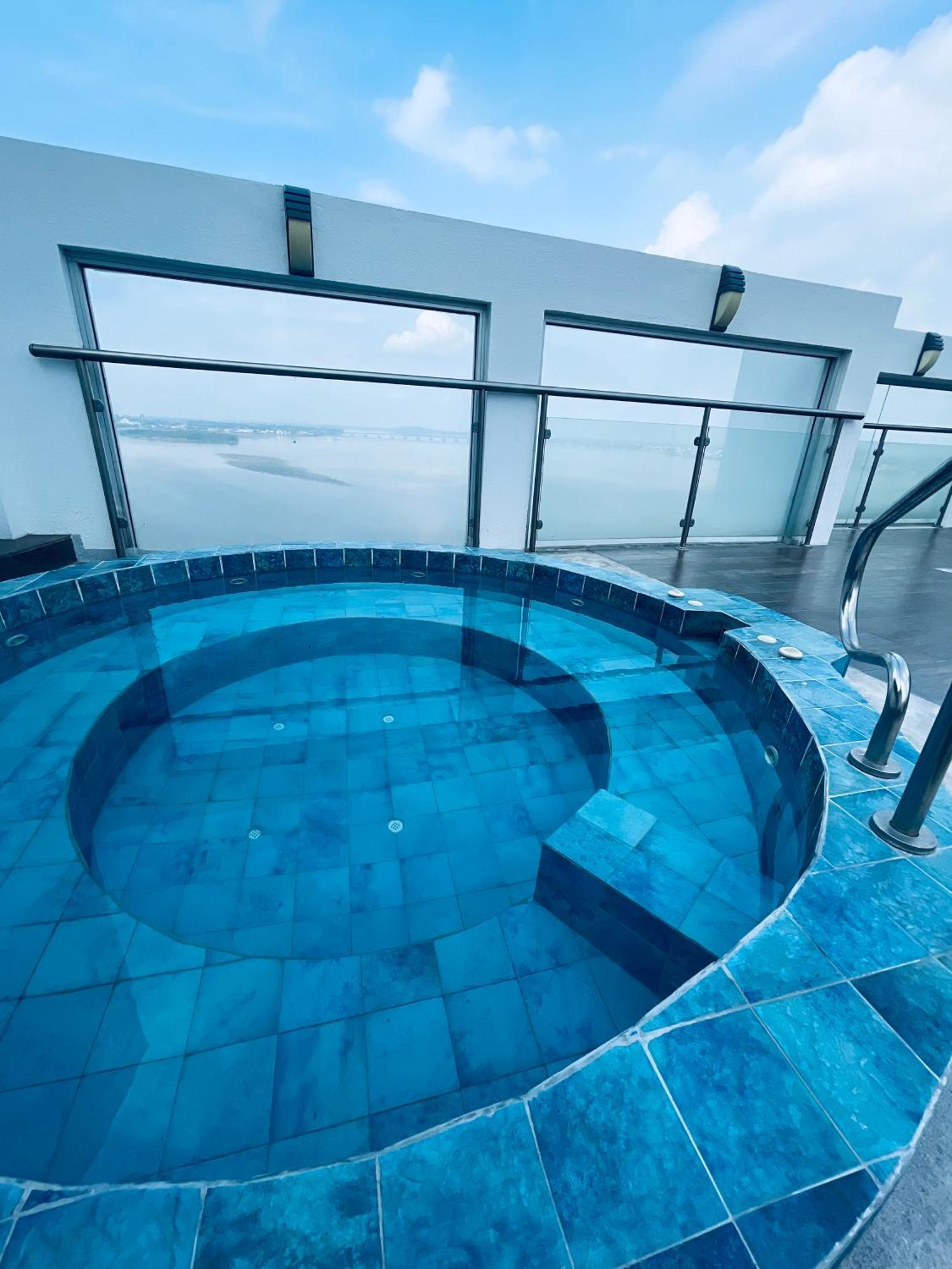 Suite Riverfront Puerto Santa Ana Guayaquil Zewnętrze zdjęcie